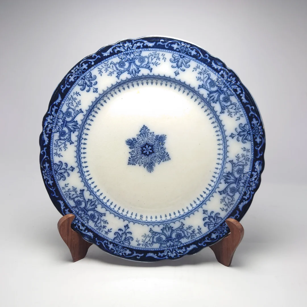 DSC_0373 Royal Worcester: LEICESTER - Image 1