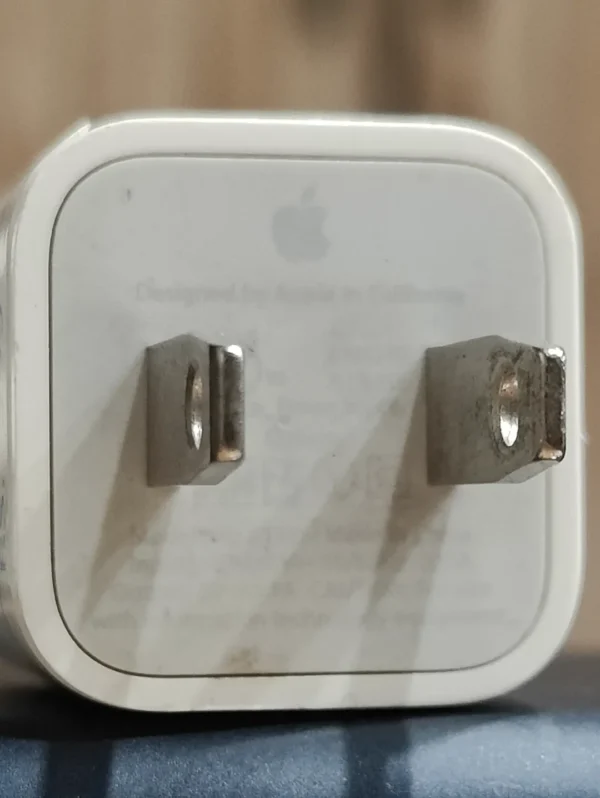 Apple 5W Charger - Image 3