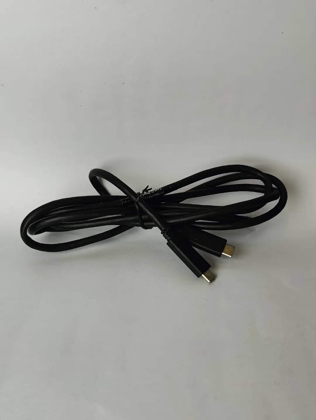 C to C FFIM3-AA10-1BP (2) Dell FF1M3 USB‑C to USB‑C Cable – 1.8 m (6 ft), 100W Power Delivery, 10Gbps, 4K Video Support - Image 1