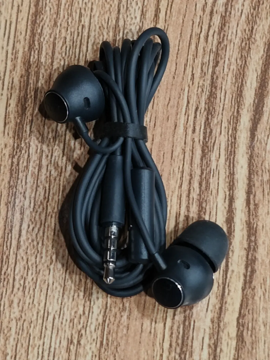 HTC 3.5mm Hnadsfree HTC 3.5mm Handsfree - Image 1