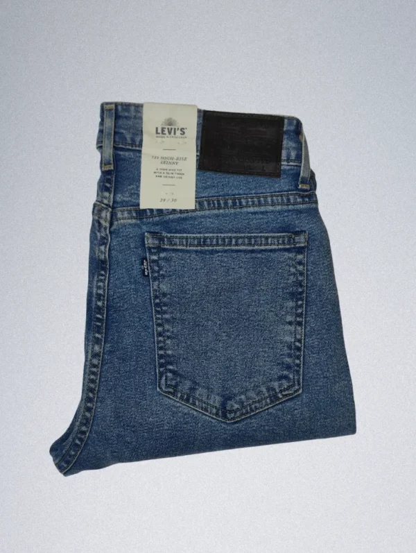 Levi’s 721 High-Rise Skinny Jeans for Women – Slim Fit, Sculpting Stretch Denim - Image 4