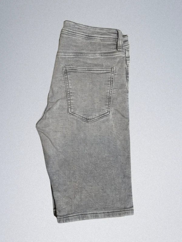 Reserved Men's Denim Shorts - Image 4