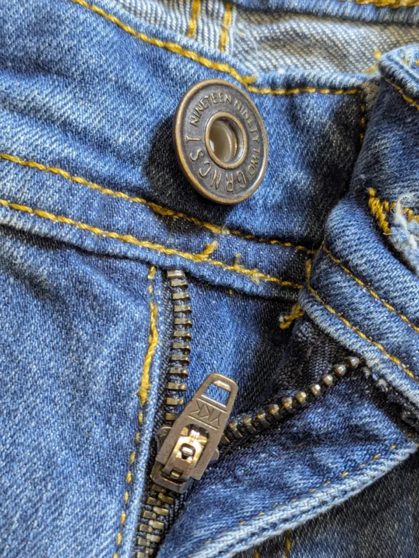 Green Coast Men's Denim Shorts - Image 5