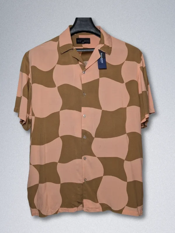 Men's No Boundaries Retro Silk Shirt, a short-sleeve button-down with a wavy checkerboard pattern in brown and dusty rose pink
