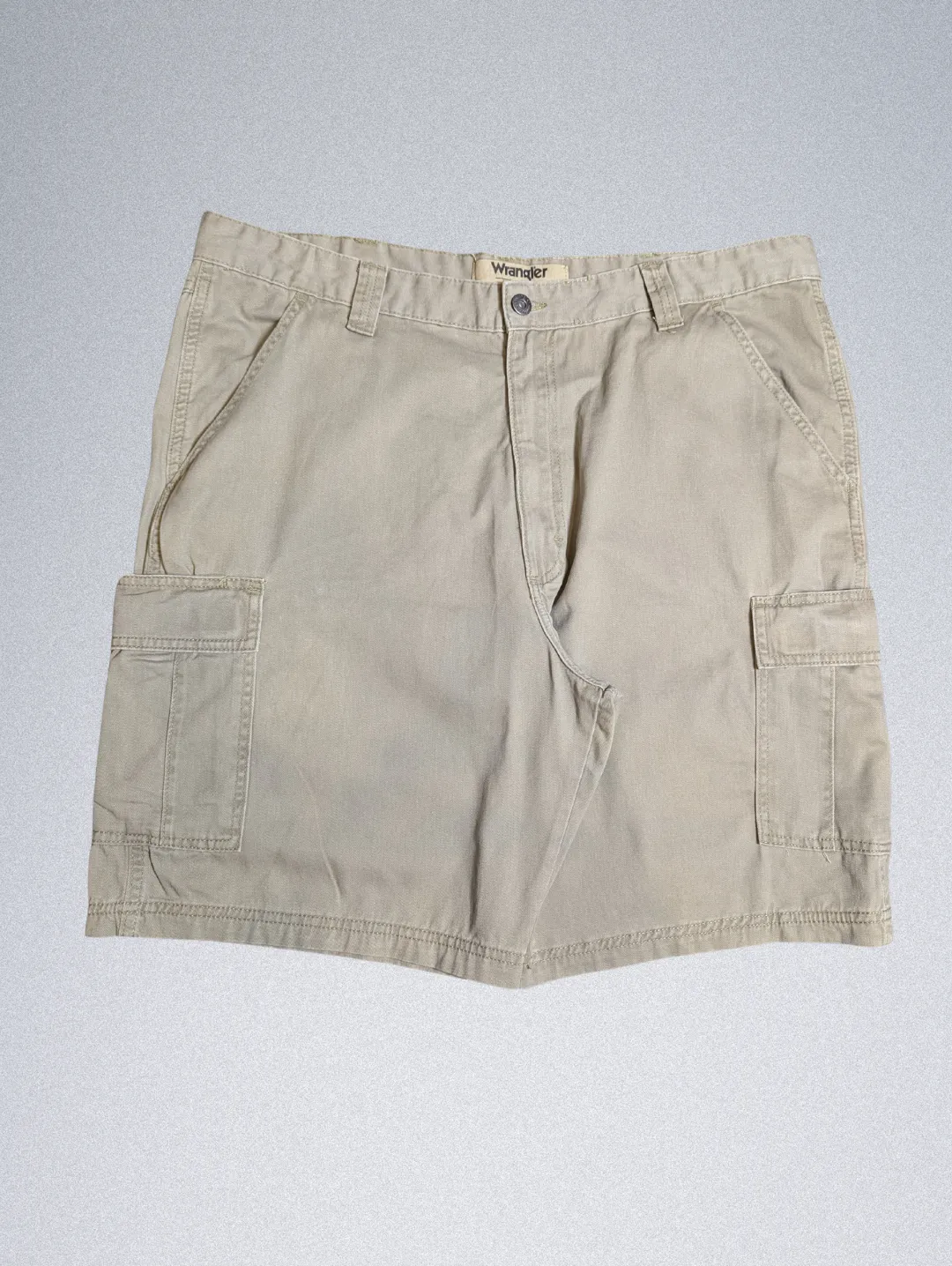 16004-19 (1) Wrangler Men's Cargo Shorts - Image 1