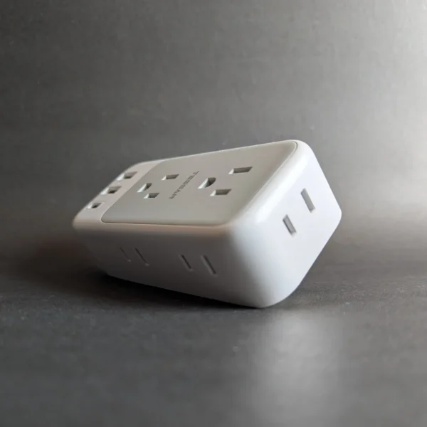 TESSAN TS-166-C Wall Outlet Extender with USB-C & USB-A, 6 Outlets, 3 USB Ports - Image 7