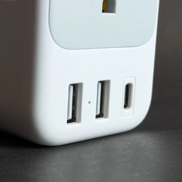 TESSAN TS-166-C Wall Outlet Extender with USB-C & USB-A, 6 Outlets, 3 USB Ports - Image 6